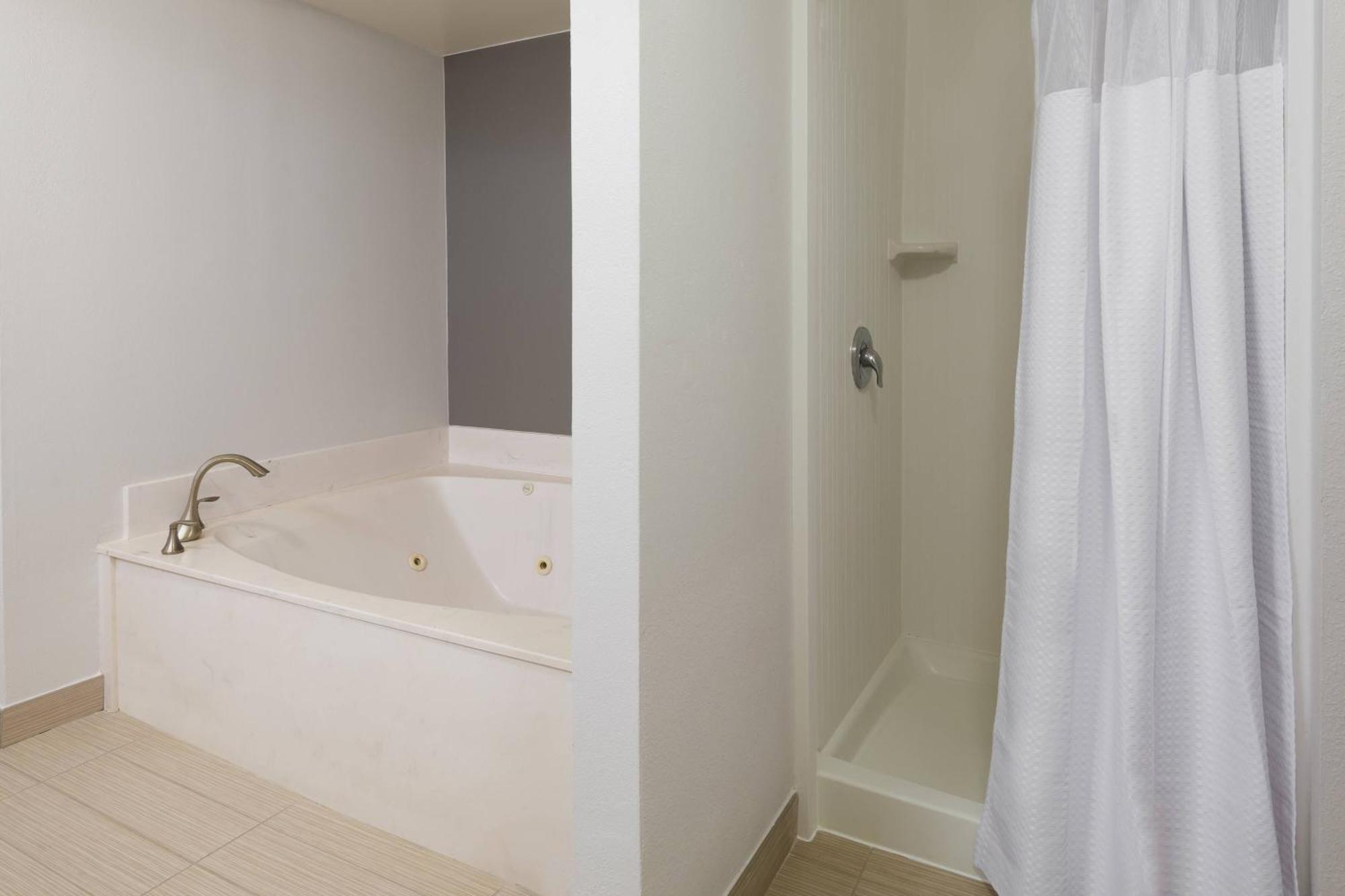 Courtyard By Marriott Wilmington/Wrightsville Beach Extérieur photo